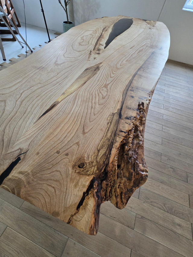 Plankebord i Massivt Asketræ – 290x90/105 cm
